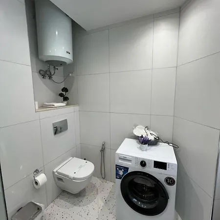 Appartamento Metropolitan Charm: Cozy 1br In 7min To Skanderbeg *