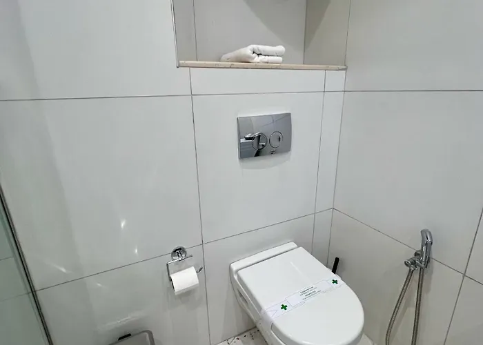 Appartement Metropolitan Charm: Cozy 1br In 7min To Skanderbeg *