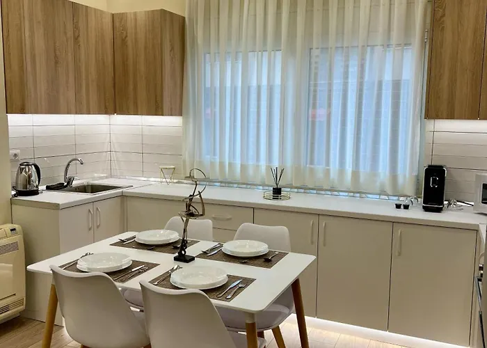 Metropolitan Charm: Cozy 1br In 7min To Skanderbeg Tirana