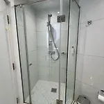 Daire Metropolitan Charm: Cozy 1br In 7min To Skanderbeg